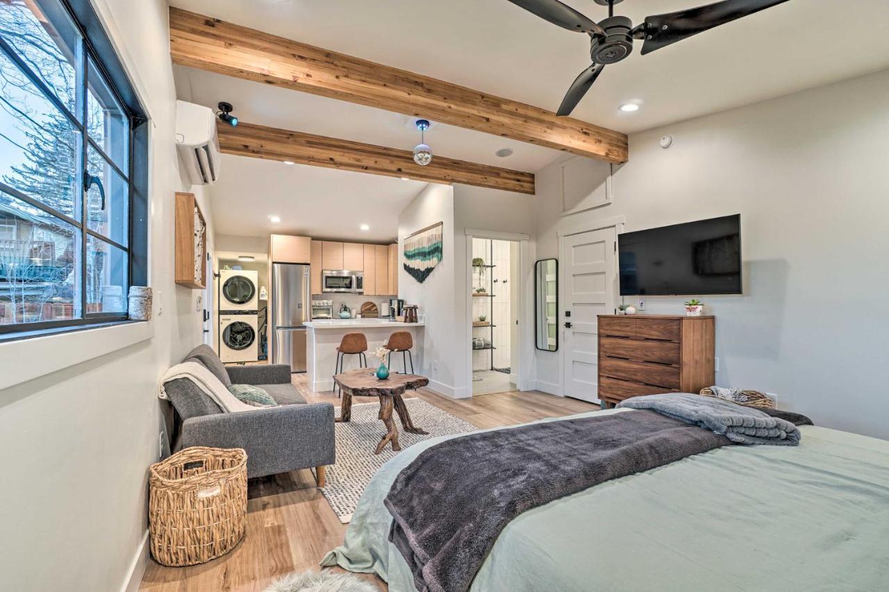 Cozy Flagstaff Studio With Patio - Near Dtwn! Bagian luar foto