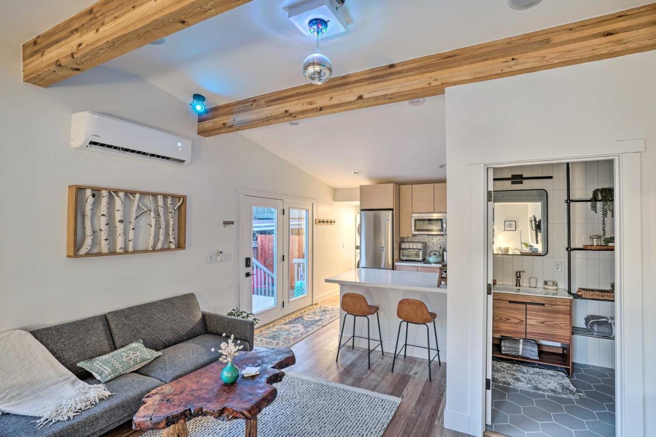 Cozy Flagstaff Studio With Patio - Near Dtwn! Bagian luar foto