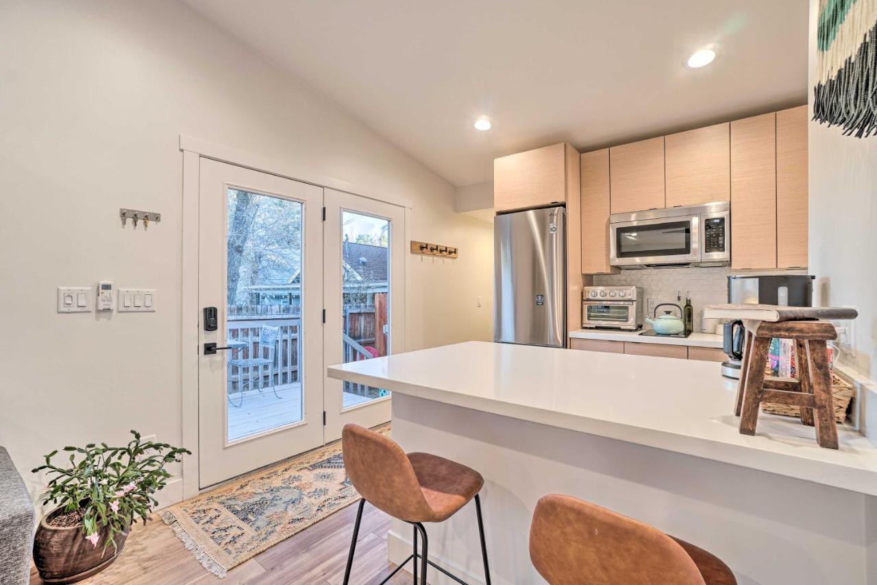 Cozy Flagstaff Studio With Patio - Near Dtwn! Bagian luar foto