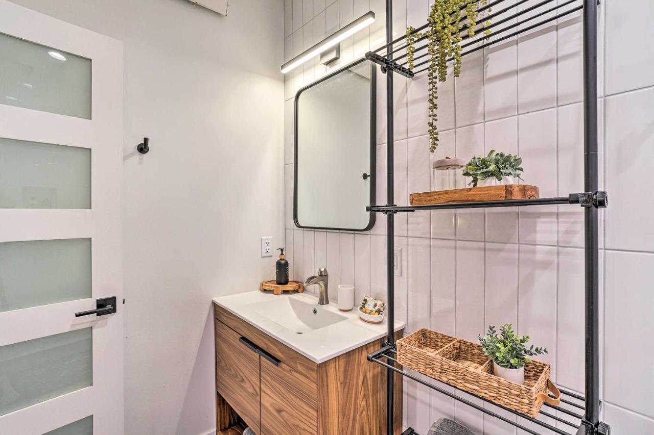Cozy Flagstaff Studio With Patio - Near Dtwn! Bagian luar foto
